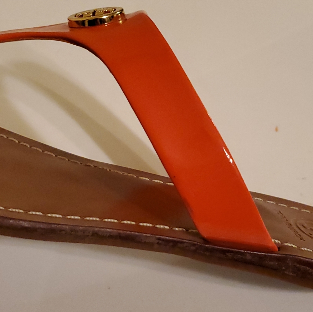 Tory Burch Orange Patent Leather Thong Sandals - Picture 10 of 11